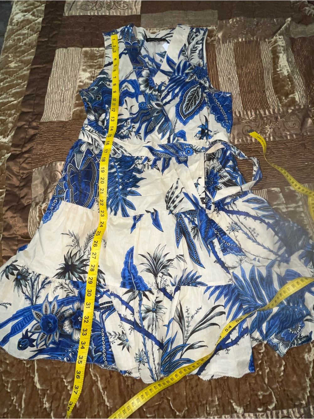 Banana Republic Blue & White Floral Wrap Mini Dress - Picture 5 of 7